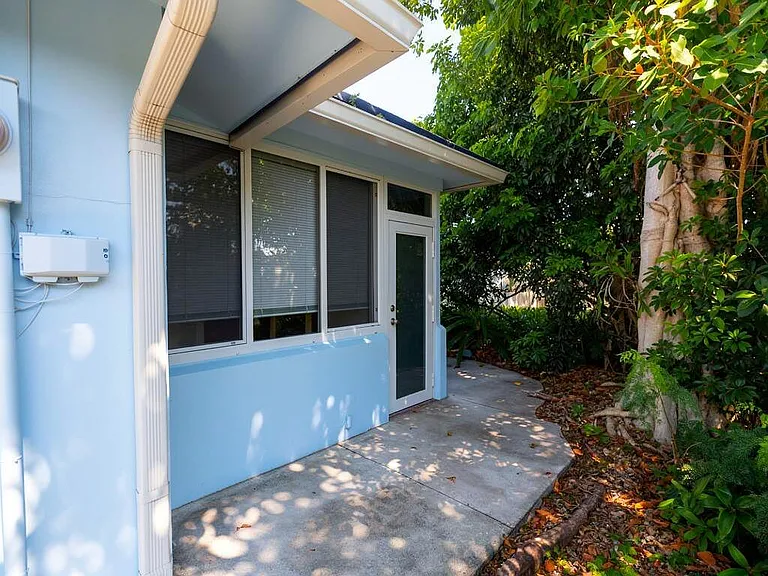 6717 NW 59th St — Photo 14