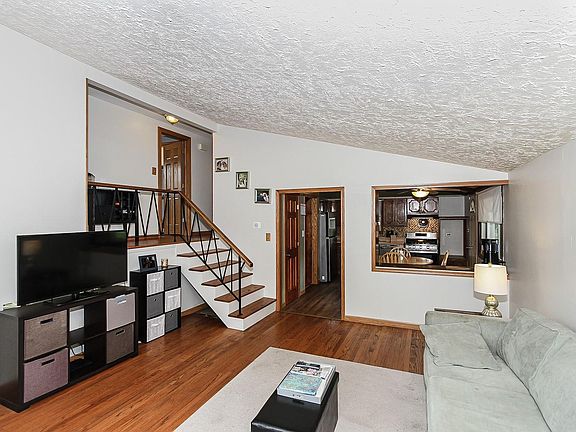 5th image of 49 N Glenview Ave