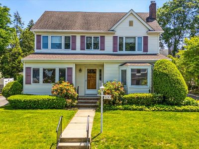 84 Hillcrest Avenue, Manhasset, NY, 11030