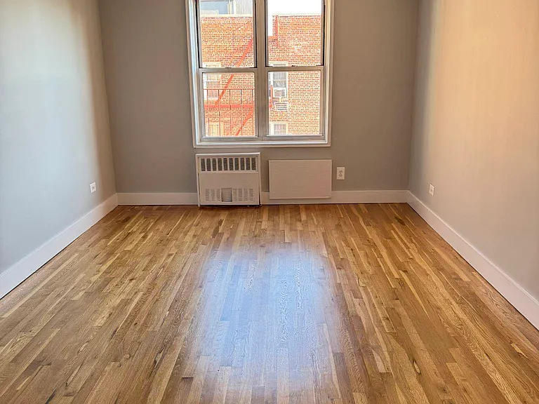 56-10 94th St #6U — Photo 4