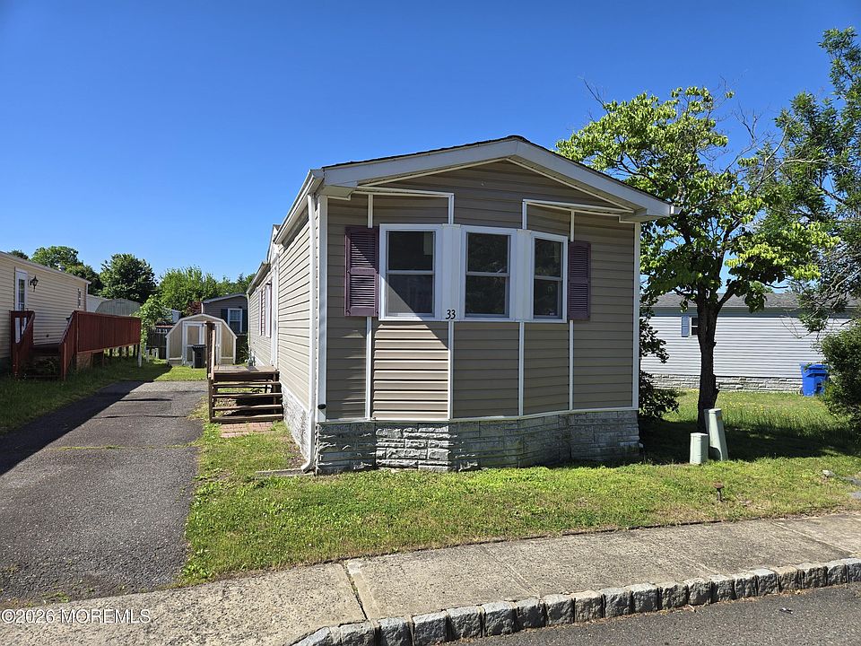 1st image of 33 Ruffian Way