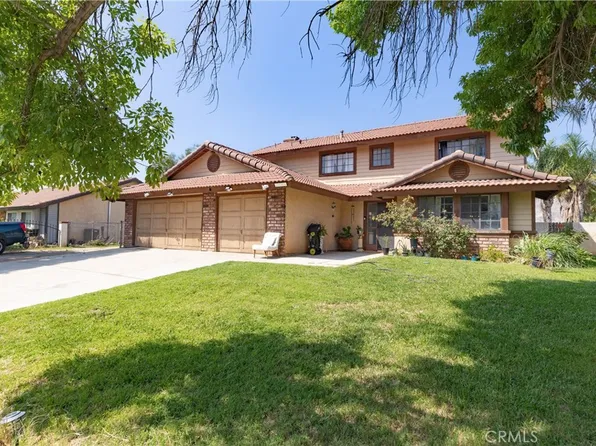 2695 Woodbriar Dr, Riverside, CA 92509