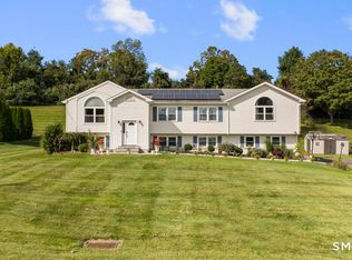 119 Sugar Hill Rd, North Haven, CT 06473