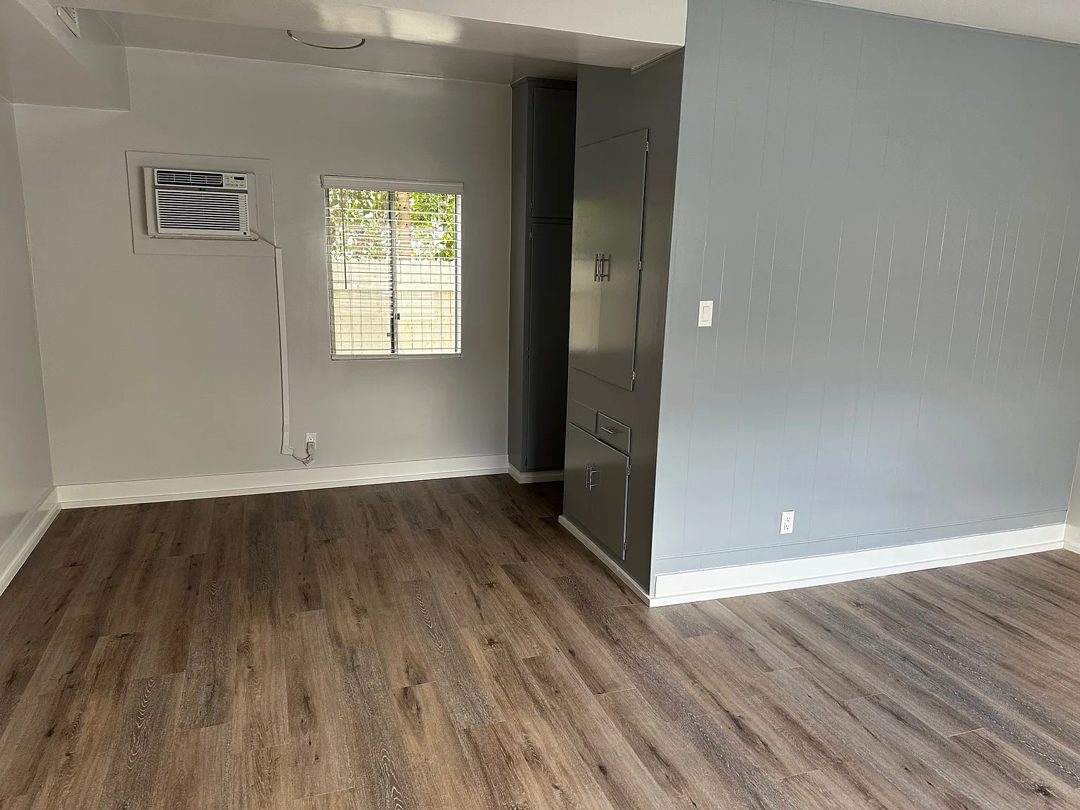 2 bed, 900 sqft, $2,495 — Photo 4