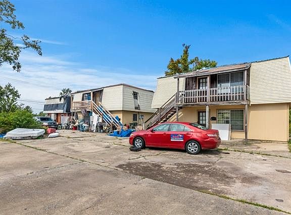 5th image of 2400 Cypress St