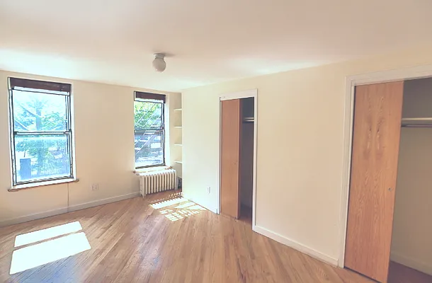 Rented by Esra Realty | media 11