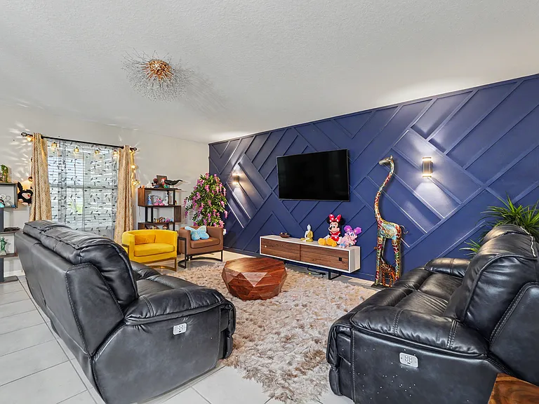 7088 King Creek Dr — Photo 22