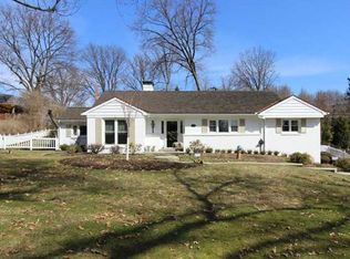 912 Valleyview Rd, Pittsburgh, PA 15243