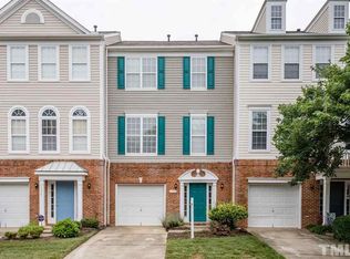 5522 Shady Crest Dr, Raleigh, NC 27613