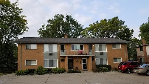 540 W Forteen Mile Rd #5 Photo 1