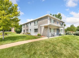 10555 W 8th Ave, Lakewood, CO 80215