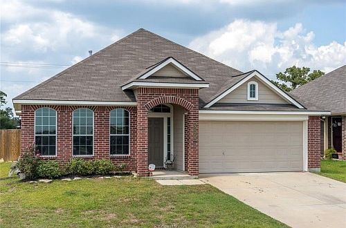 1st image of 5128 Sagewood Dr