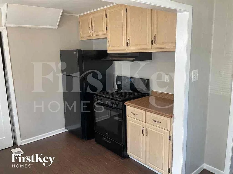 14646 Atlantic Ave — Photo 6