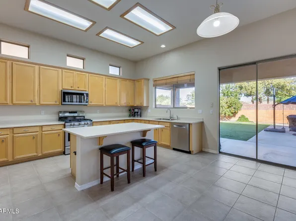 16860 W NORTHAMPTON Road, Surprise, AZ 85374