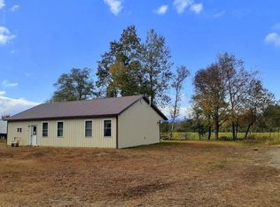 625/626 Rangeley Rd, Phillips, ME 04966