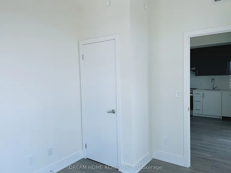 188 Fairview Mall Dr #2610 — Photo 16