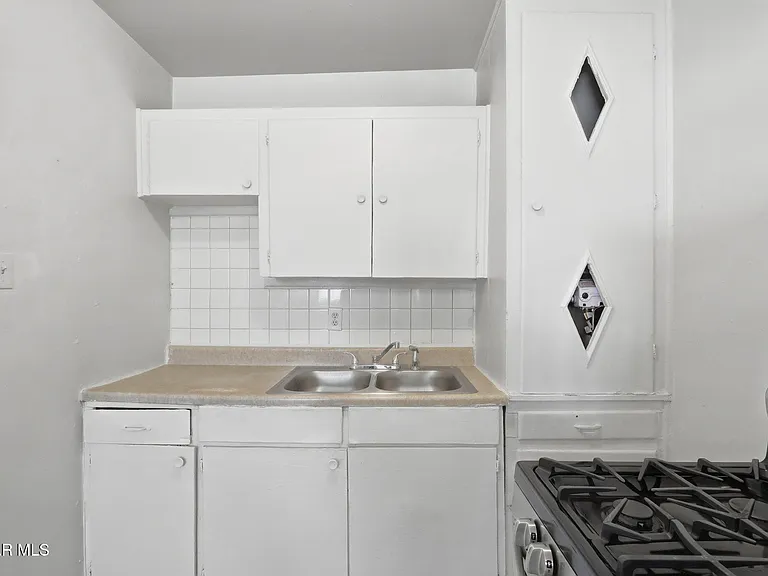 3912 Kemp Ave #6 — Photo 7