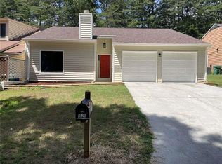 1521 Dillard Rd, Stone Mountain, GA 30088