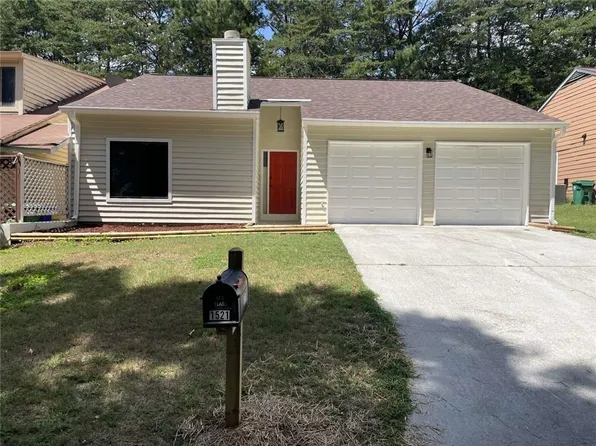 1521 Dillard Rd, Stone Mountain, GA 30088