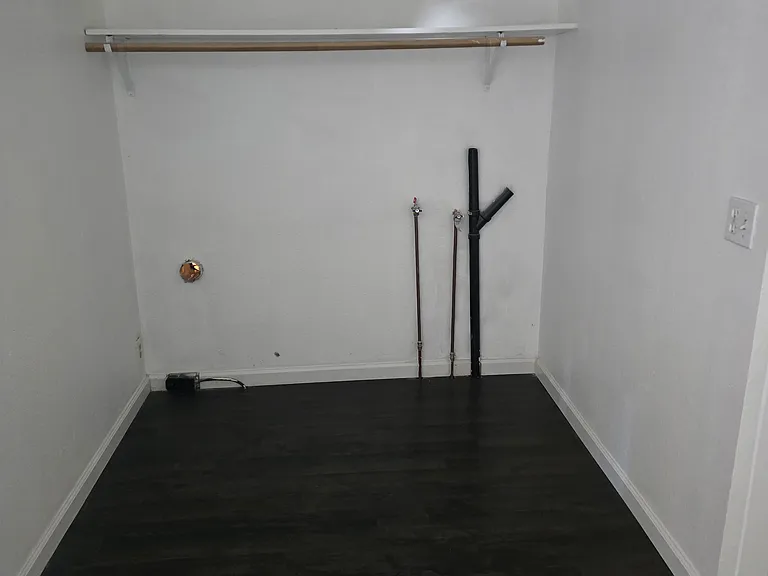 2640 Sharon Ave #A — Photo 11
