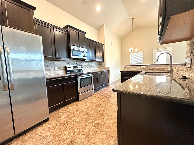 325 Ammonite Ln — Photo 2