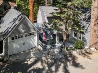 27844 Greenway Dr, Lake Arrowhead, CA 92352