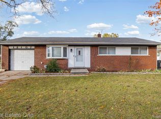 12107 Nineteen Mile Rd, Sterling Heights, MI 48313