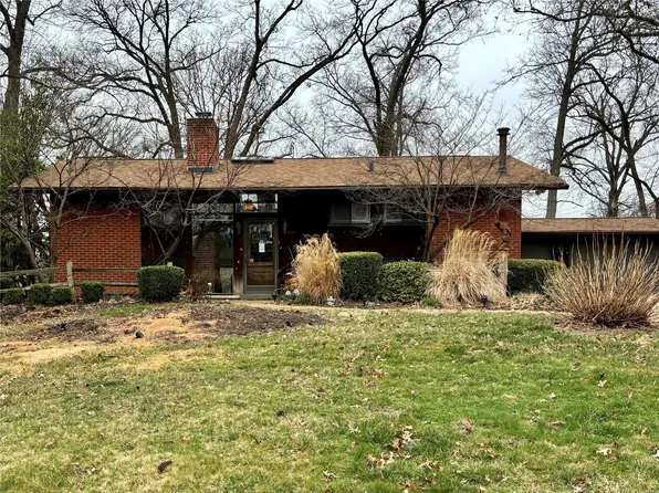 733 Lantern Ln, Saint Louis, MO 63132