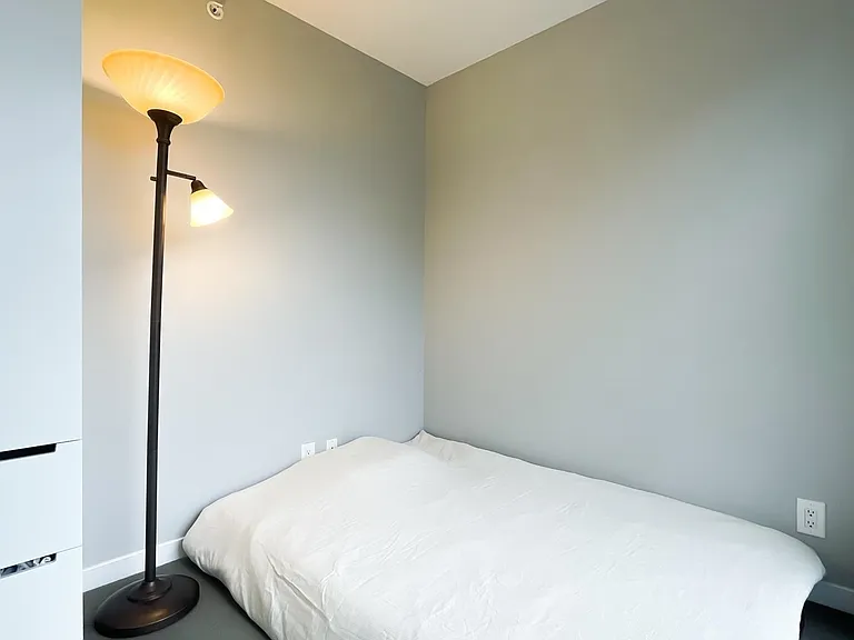 522 W 8th Ave #401 — Photo 5