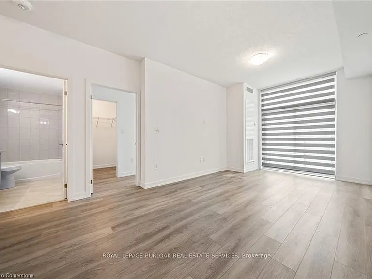 460 Dundas St E #230 — Photo 19