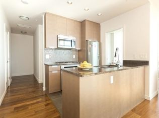 2507 Maple St #902, Vancouver, BC V6J 0E1