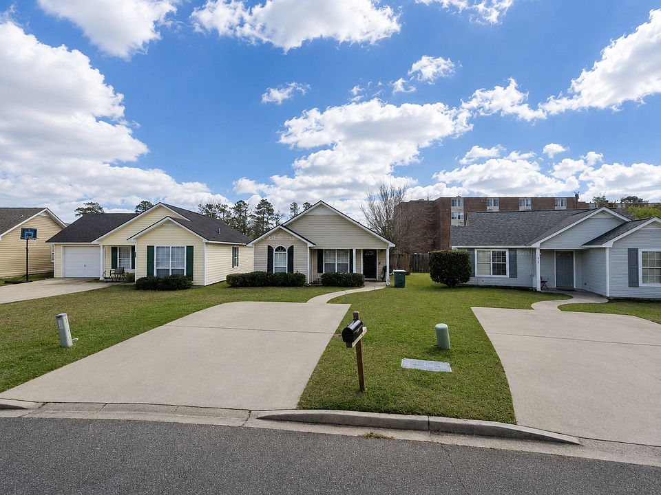 1st image of 311 Sawgrass Dr