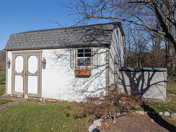 5th image of 1528 Cherrywood Ct
