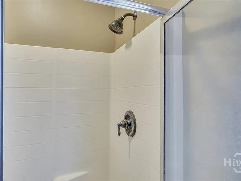 124 Ventura Pl — Photo 27
