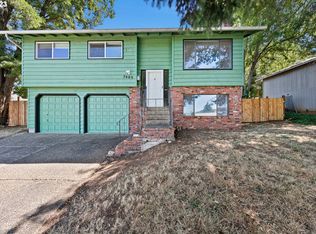 2409 E Main St, Cottage Grove, OR 97424