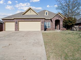 3300 S 18th St, Broken Arrow, OK 74012