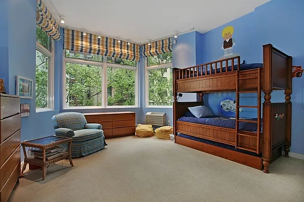 Rented by Corcoran | media 5