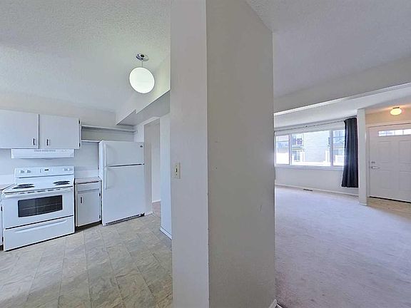 4th image of 608 NW Main St N #22