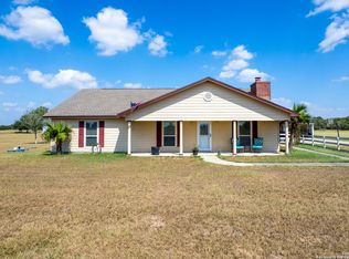 474 Foster Rd, Yoakum, TX 77995