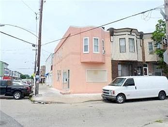 1st image of 2152 Dorrance St