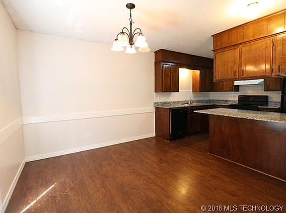 4th image of 639 Earthside Dr #A