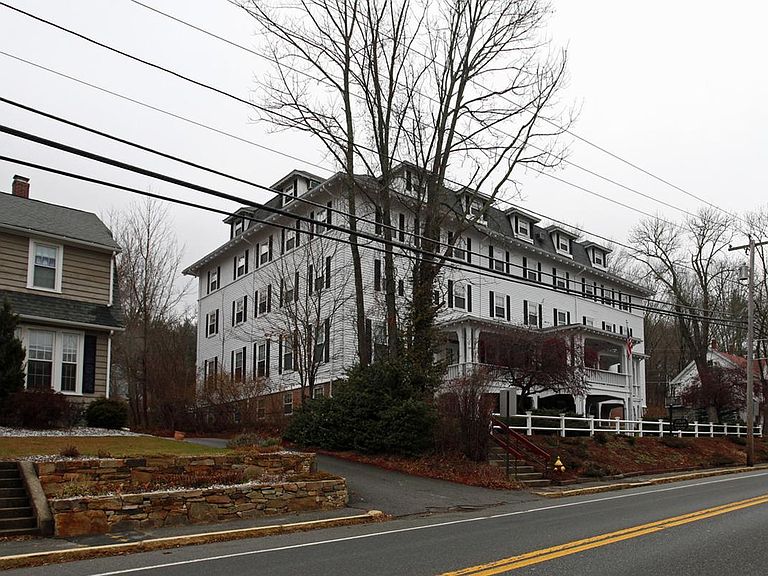 Upton Inn Apartment Rentals - Upton, MA | Zillow