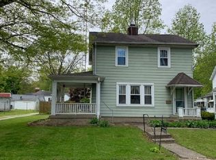 305 N Walnut St, Cambridge City, IN 47327