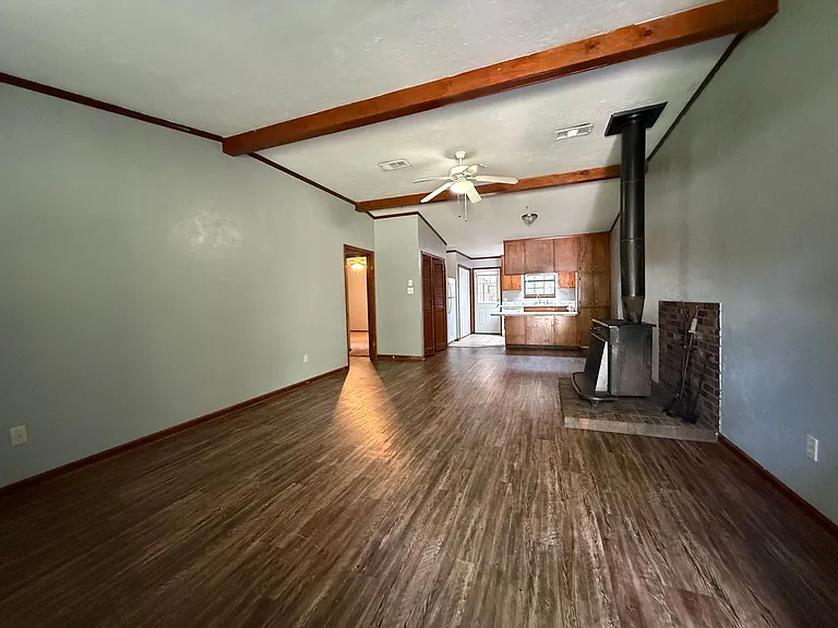 4000 Brewster Rd #A — Photo 2