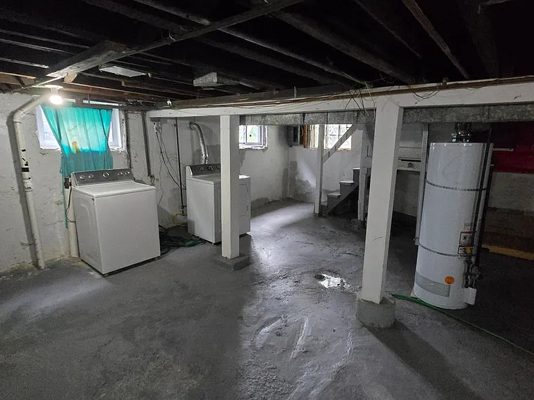 9109 Argyle Ave — Photo 6