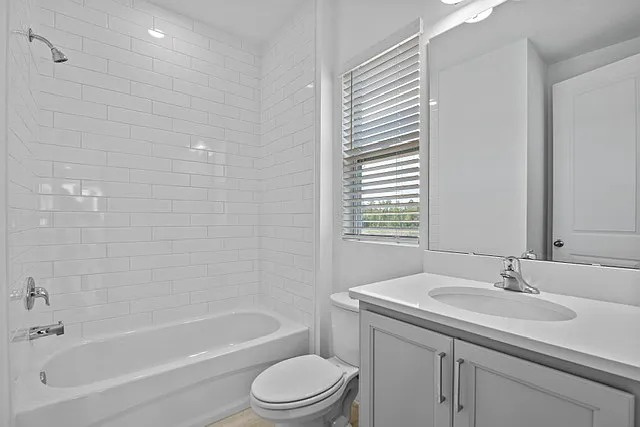 2964 Scout St — Photo 4