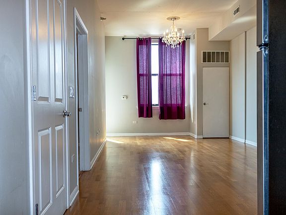 4th image of 1464 S Michigan Ave APT 1808
