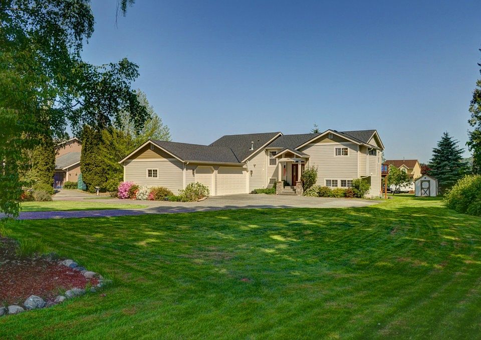 1st image of 15570 Aland Ln NE