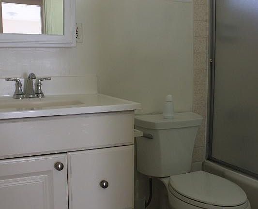 4th image of 11930 Bryant St APT B