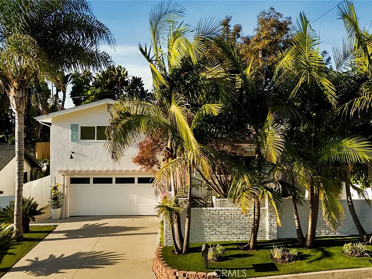 27085 Calle Dolores — Photo 2